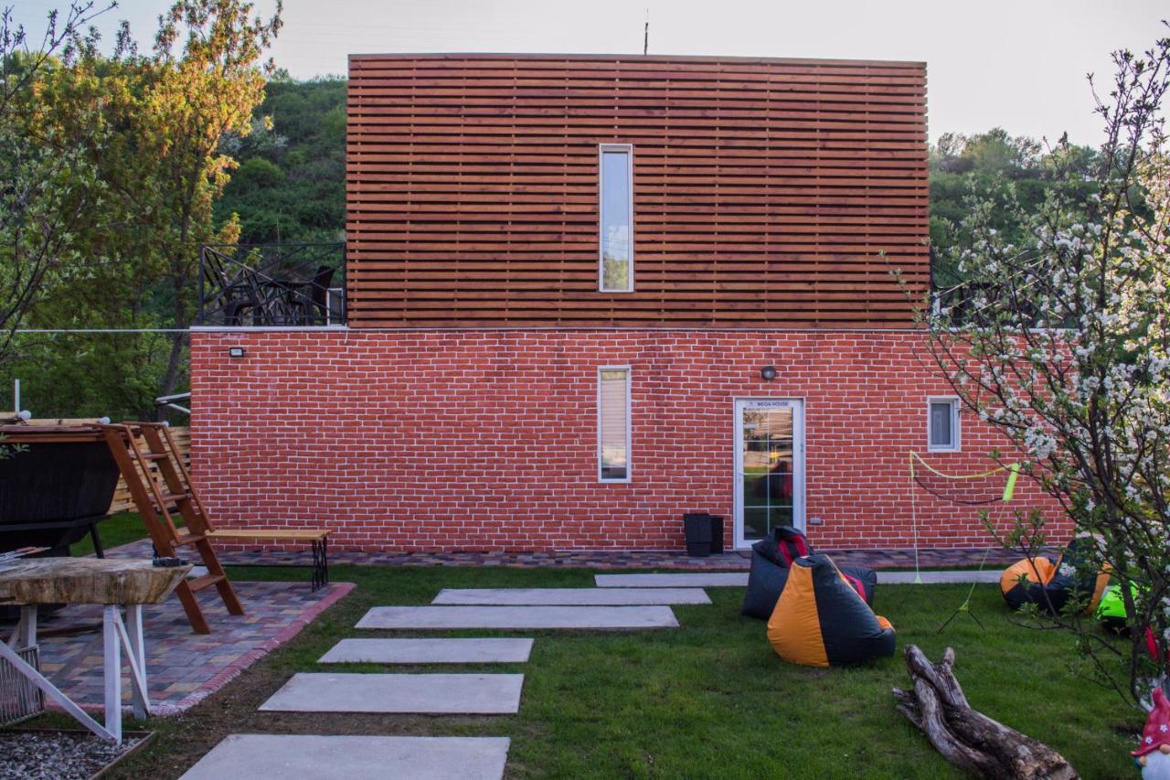 Nasha Dacha Villa Almaty Bagian luar foto