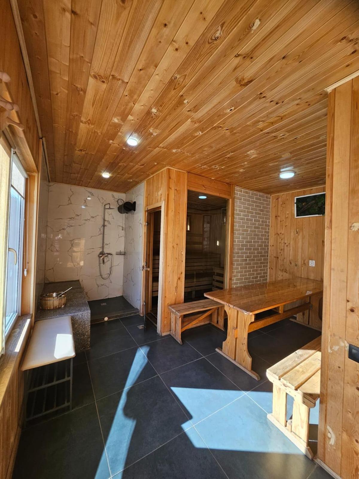 Nasha Dacha Villa Almaty Bagian luar foto